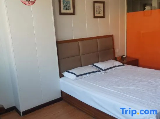 Standard Double room with garden view (full double bed)