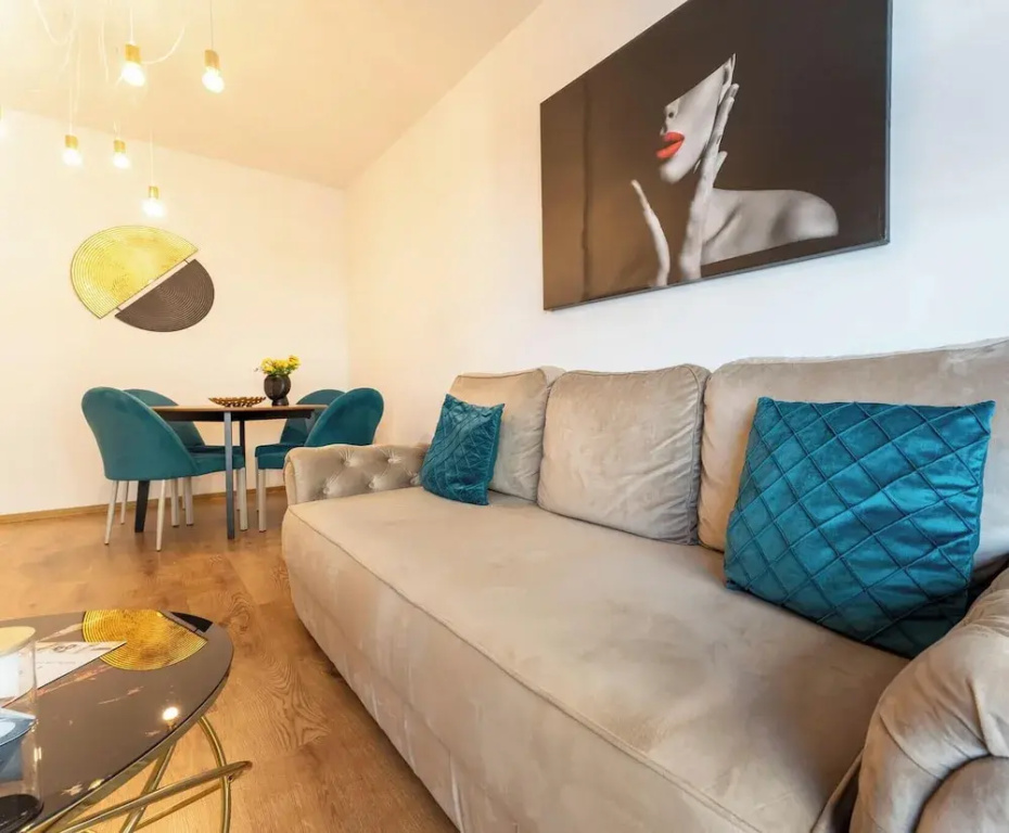 2 Bedrooms Deluxe Apartment with balcony and with mountain view