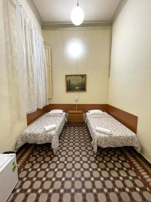 Economy room