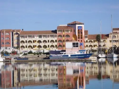 Beach & Waterfront