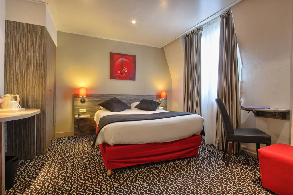 Отель Timhotel Odessa Montparnasse в Париже