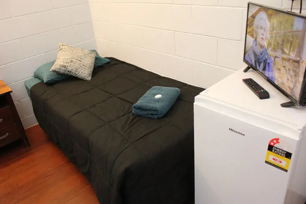 Cooktown Motel and Pams Place Hostel — фото 2