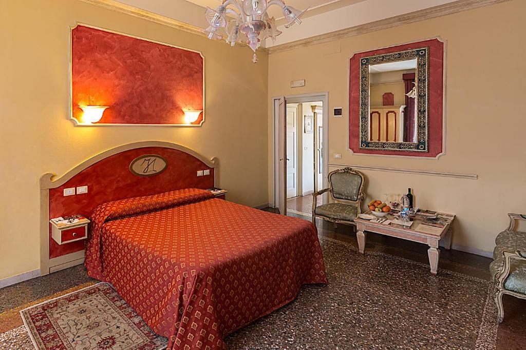 Antica Residenza D'Azeglio by null