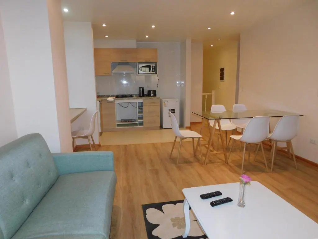 2 Bedrooms Apartment