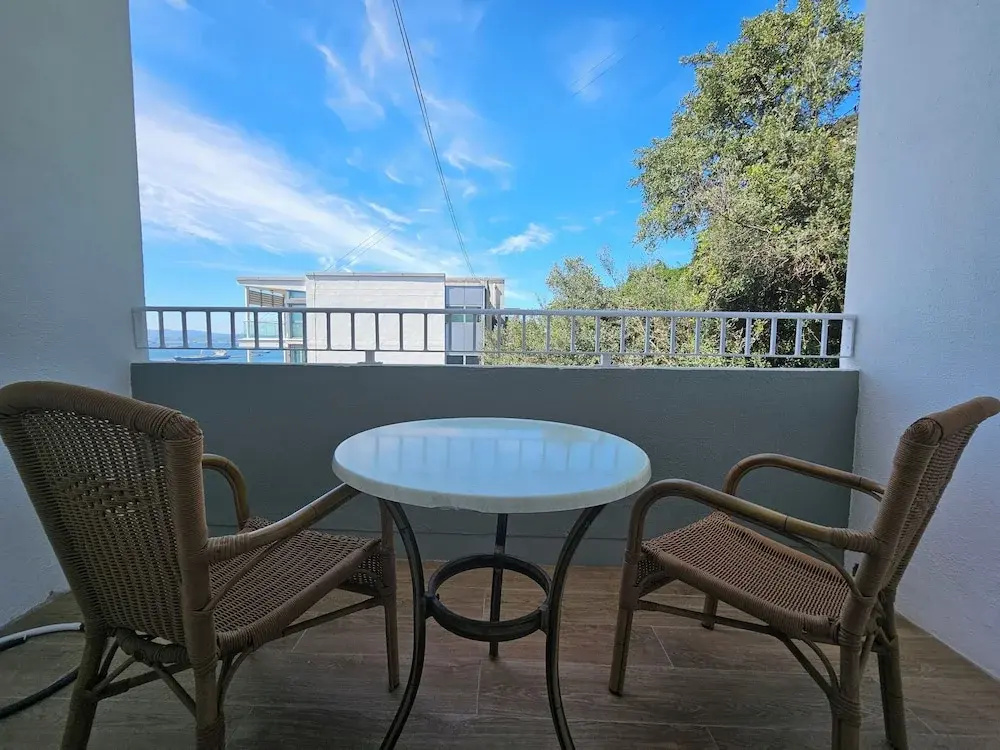 2 Bedrooms Family Suite with balcony and with partial sea view