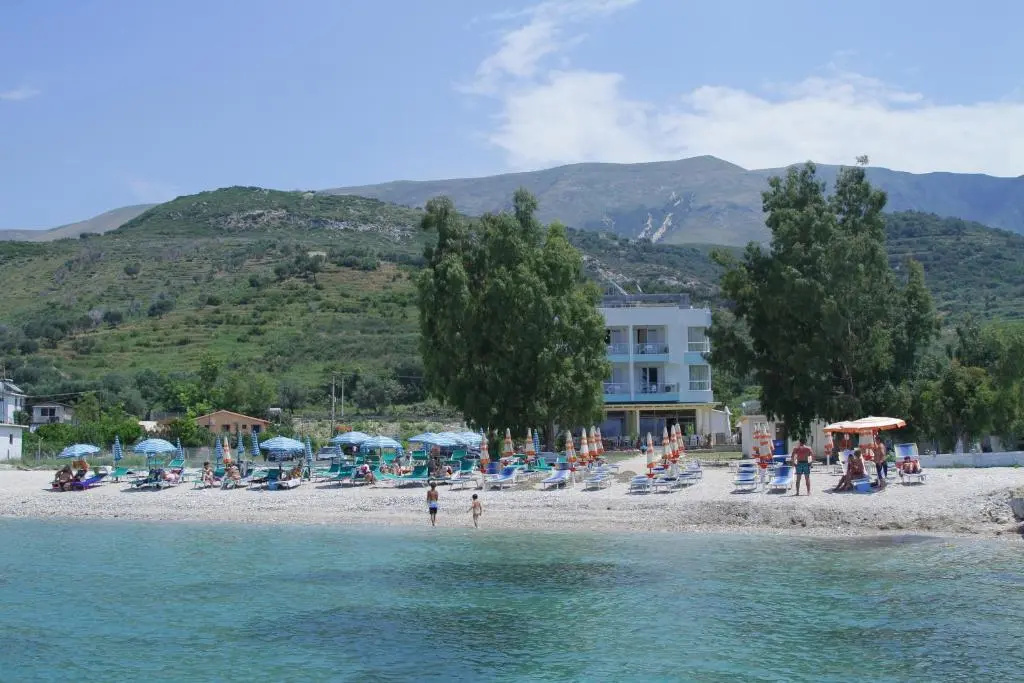 Beach & Waterfront