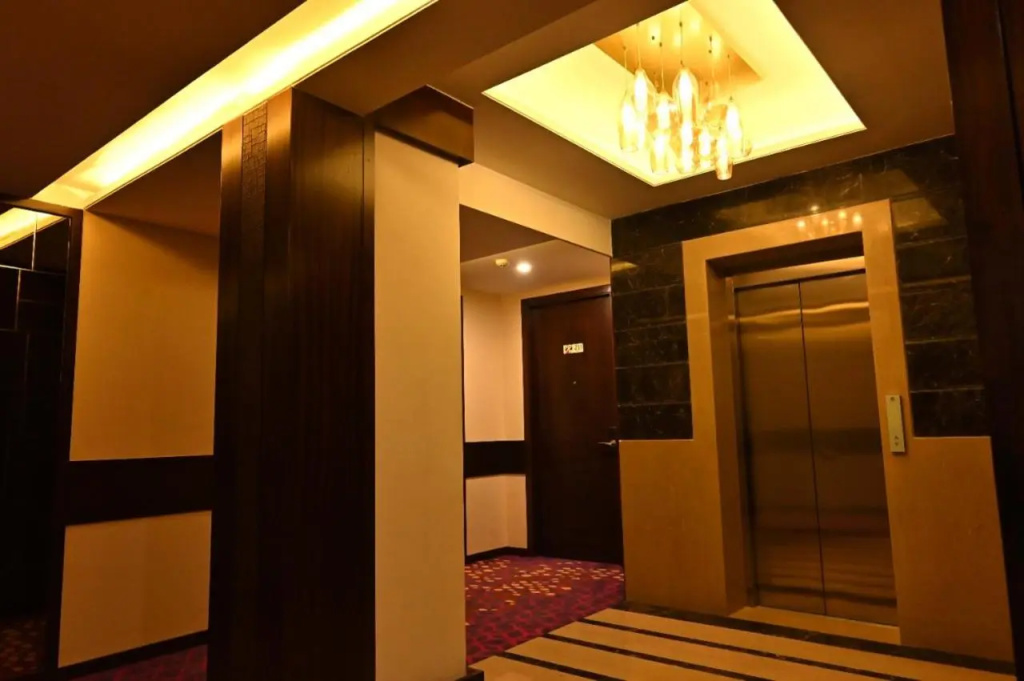 Hotel photo 12