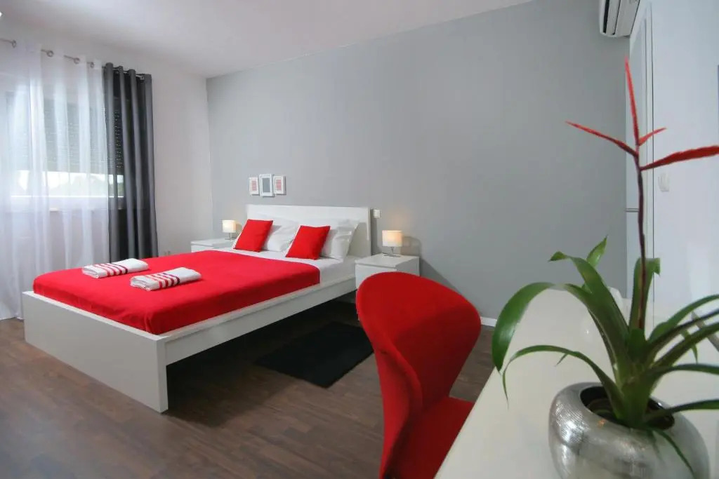 Charm Apartments And Rooms - фото 4