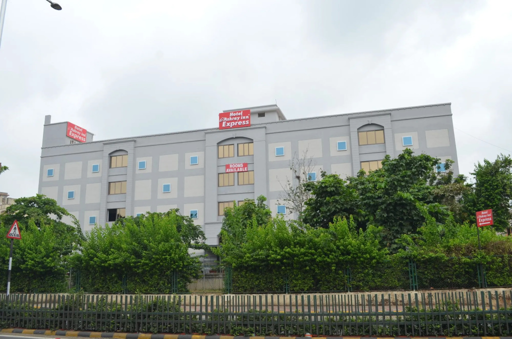 Hotel Ashray Inn Express