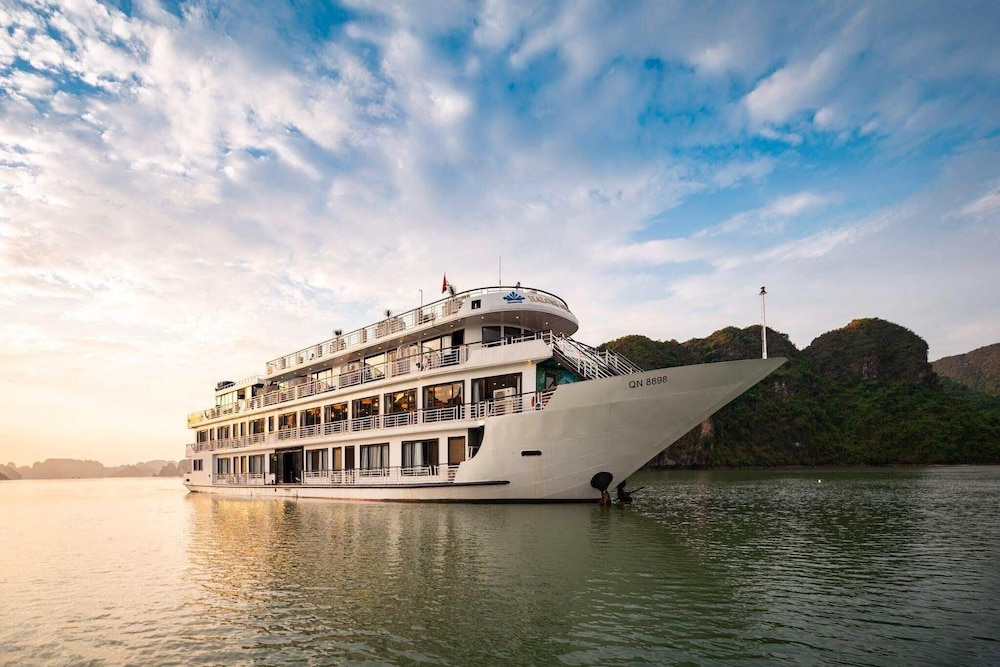 Ae Cruise Halong Bay