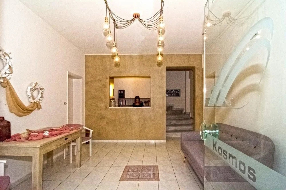 Lobby & Reception