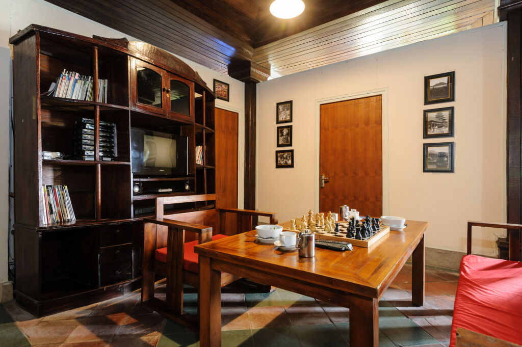 Lakeview Hotel & Restaurant
