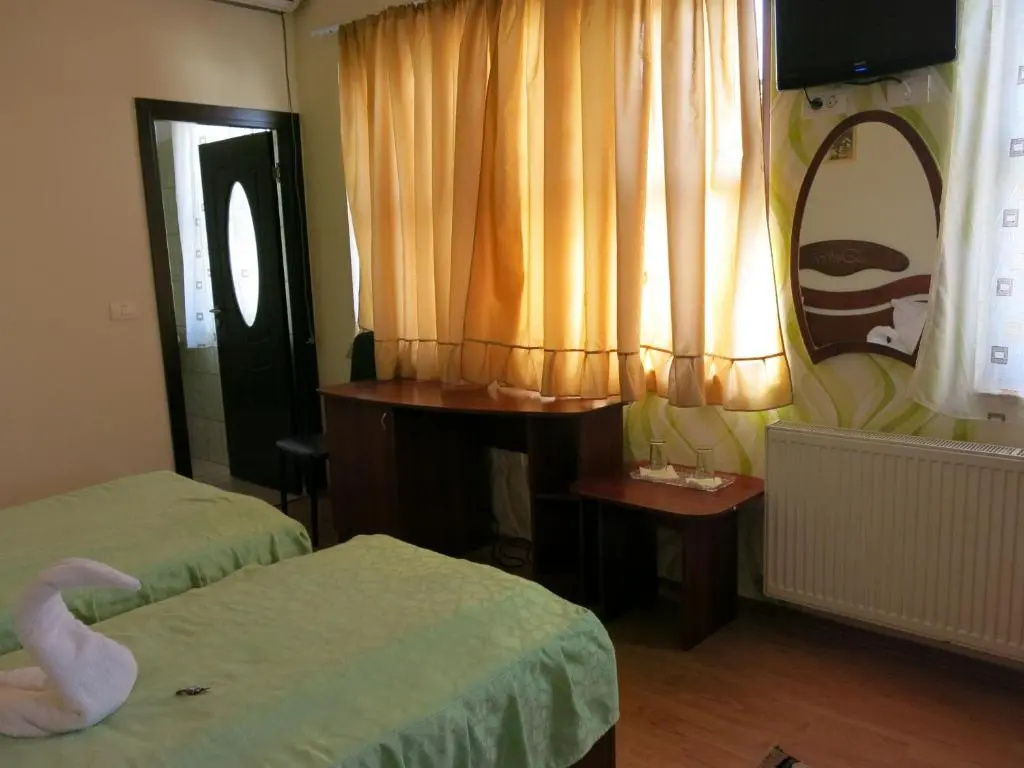 Standard Double room (twin beds)