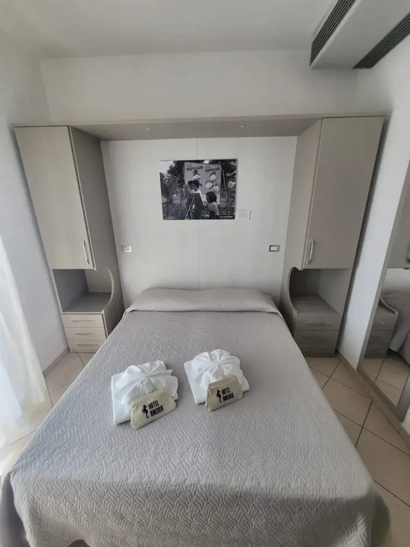 Comfort Double room with balcony and with sea view (full double bed)