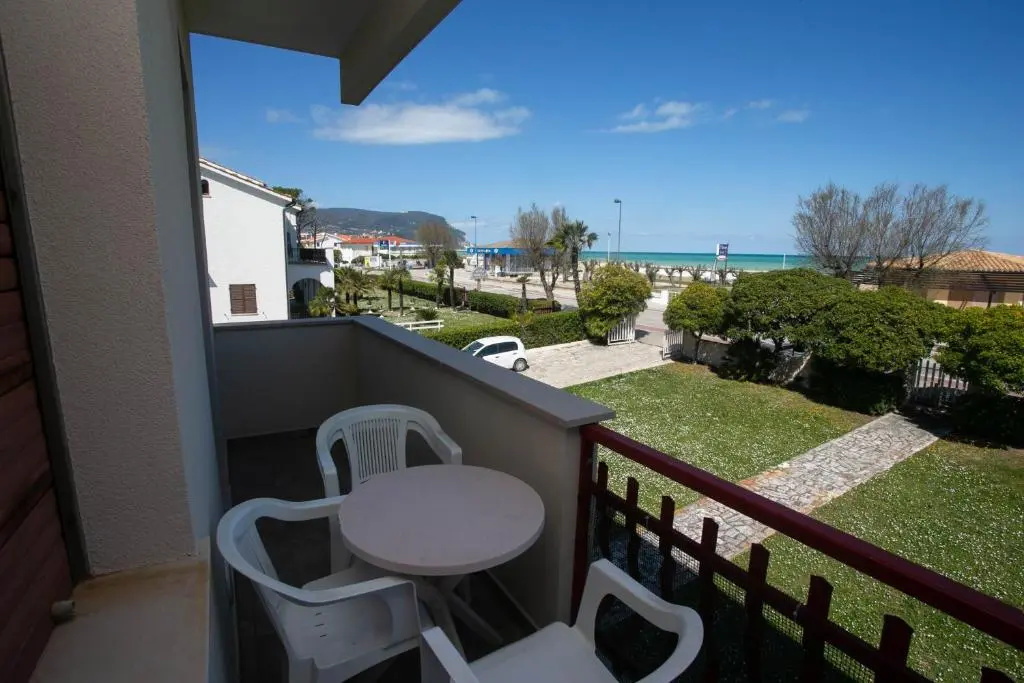 M24 - Marcelli, trilocale con terrazzo fronte mare - фото 11