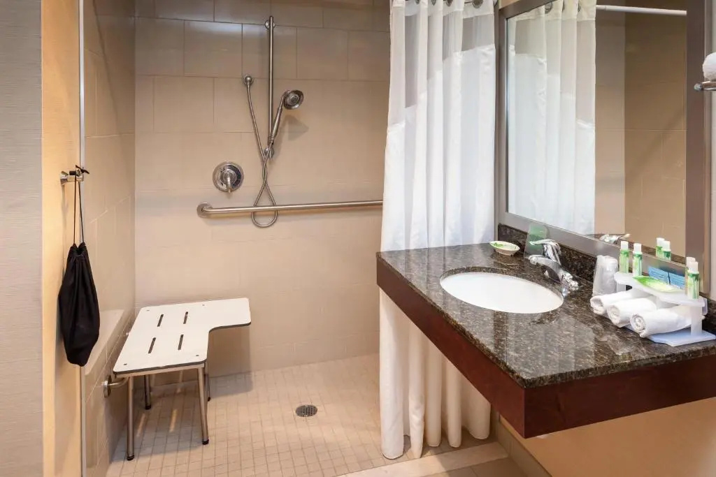 Deluxe Double room (full double bed)