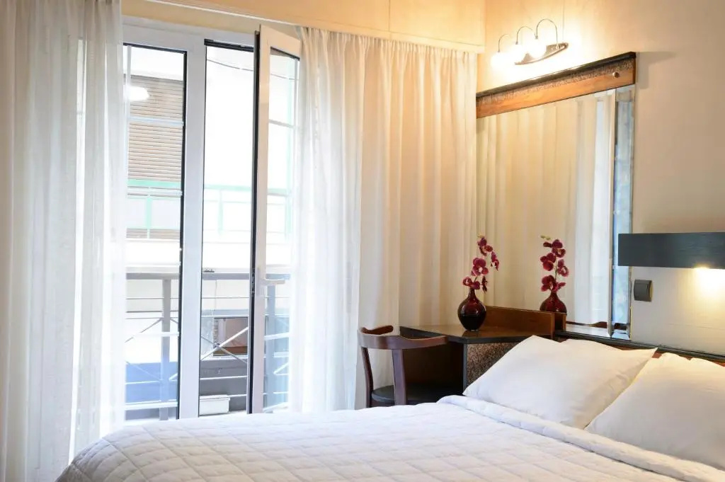 Standard Double room with balcony (full double bed)