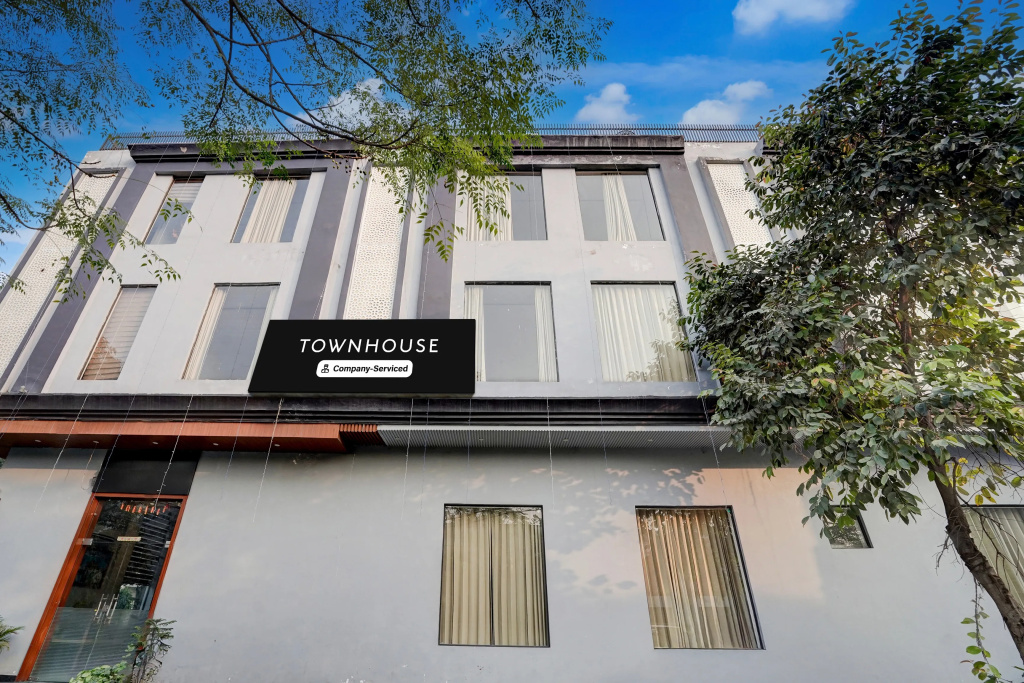 Super Townhouse Red Cross Amritsar