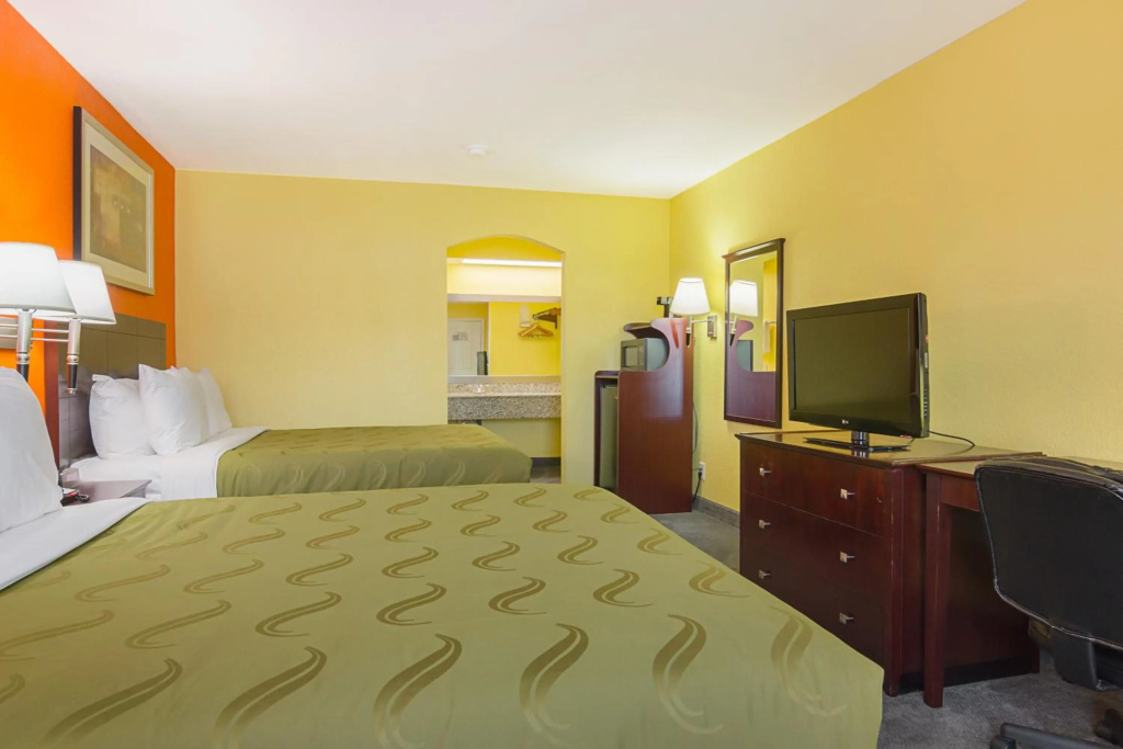 Quality Inn Carthage — 5