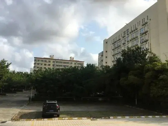 Weijia Business Hotel
