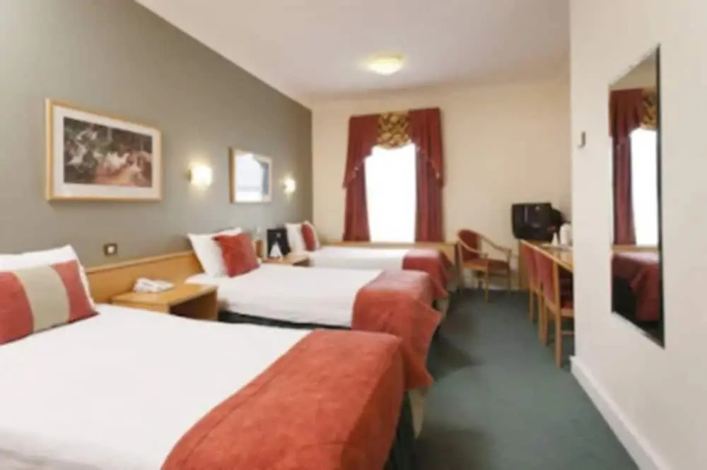 Pery's Hotel - Chambres