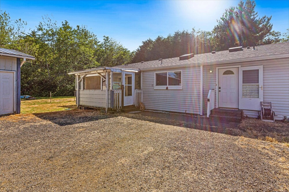 Allee Beach House in Westport