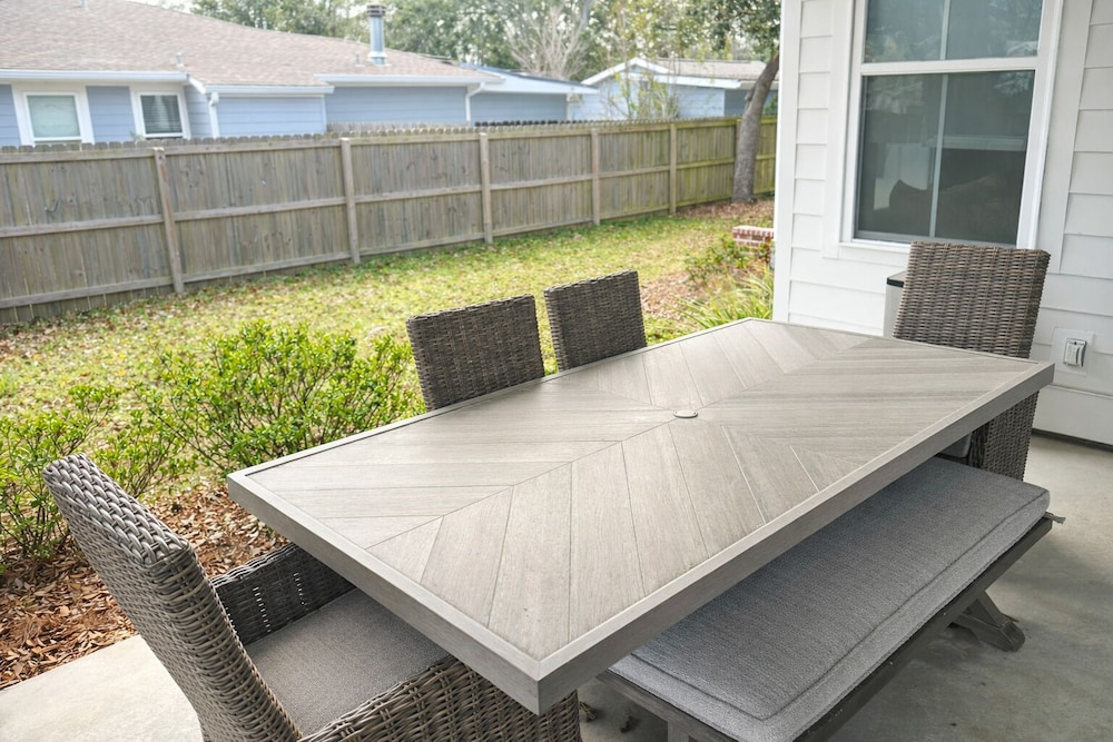 The Meridian | Walkable. Coastal. Elevated.