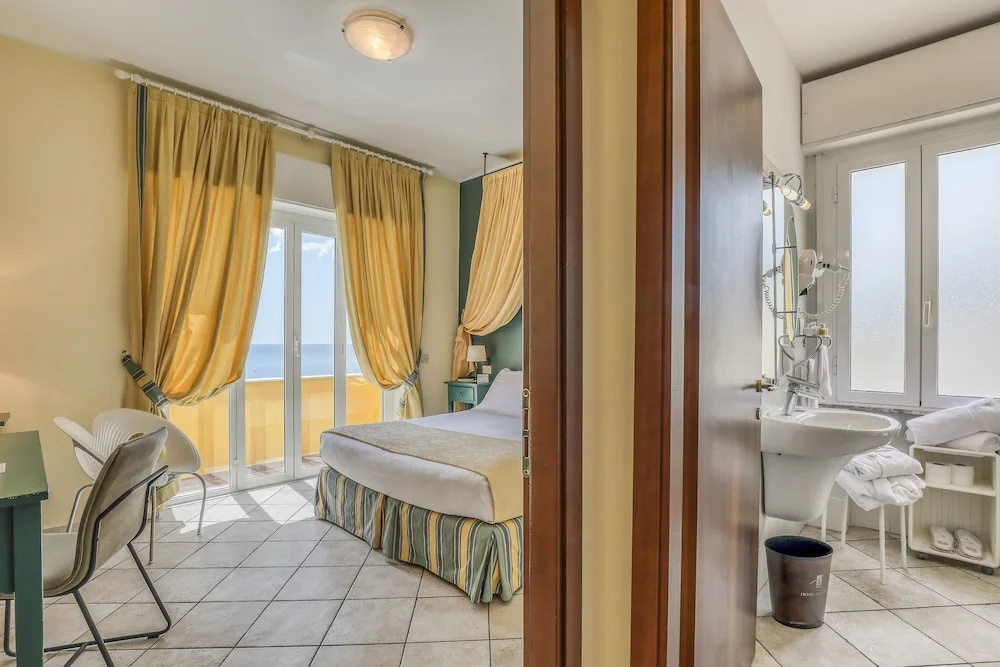 Hotel Albatros Varigotti - Chambres