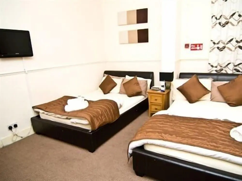 Отель Skylark B&B в Лондоне