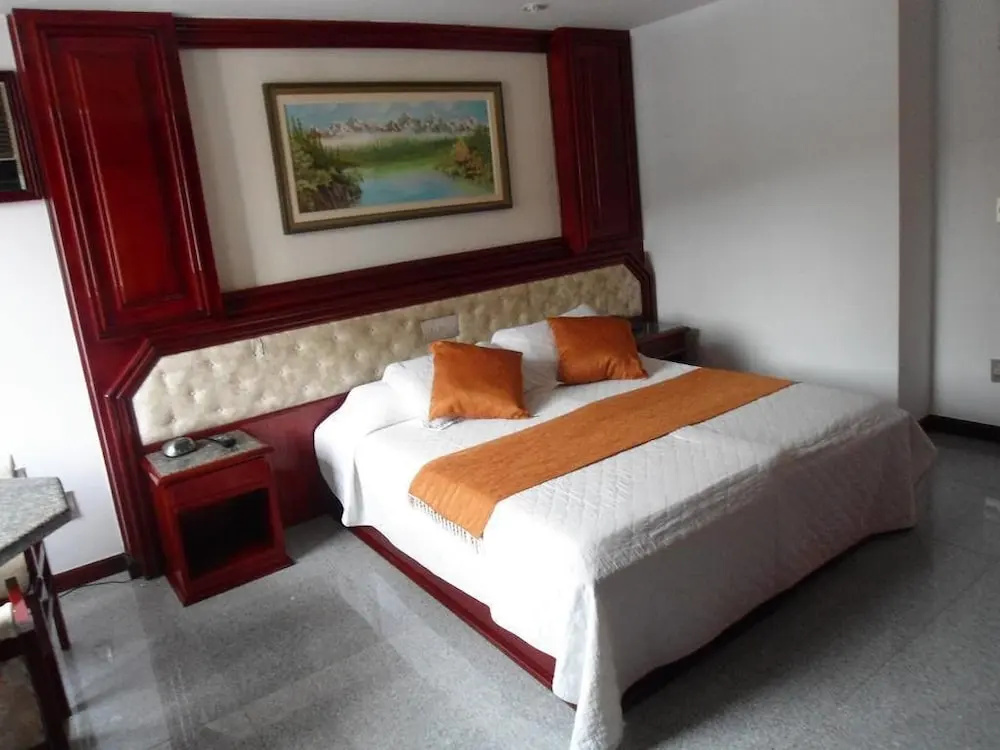 Maxim Plaza Hotel - Chambres