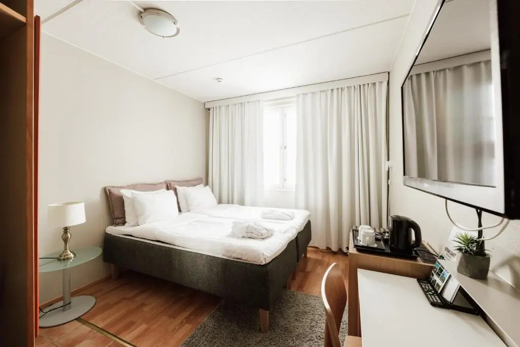 Standard Double room (full double bed)