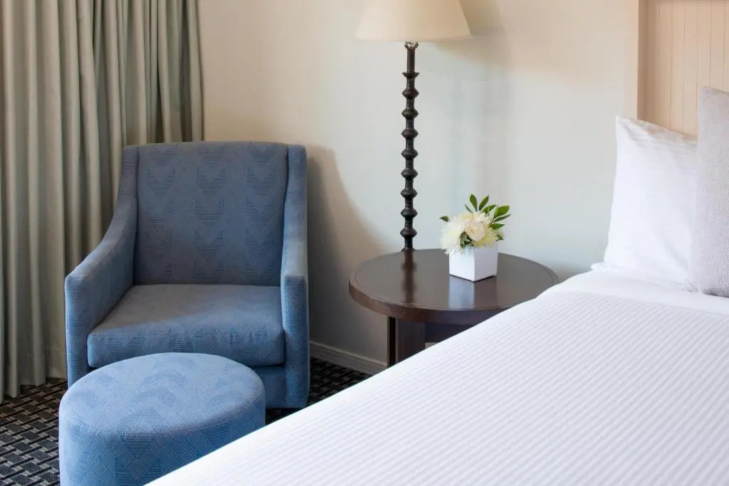 The Lodge at Tiburon - Chambres