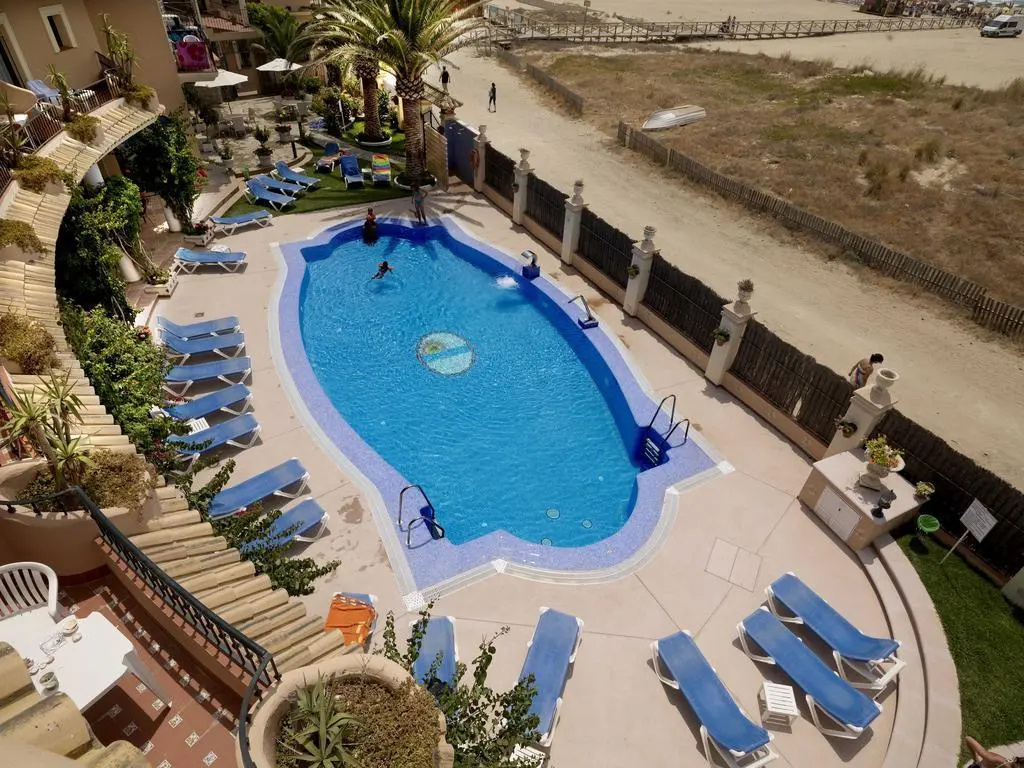 Hotel photo 12