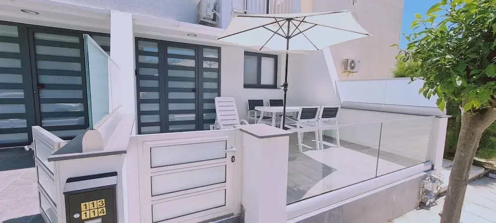 14 AN - 113 Nissi Twins Apartment
