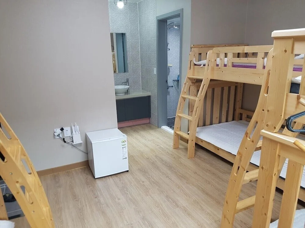 Bed in Dorm (male dorm)