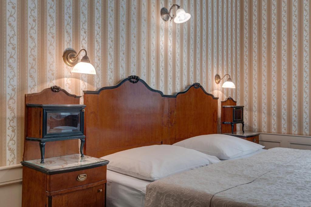 Двухместный полулюкс двуспальная кровать в Hotel Praga 1885