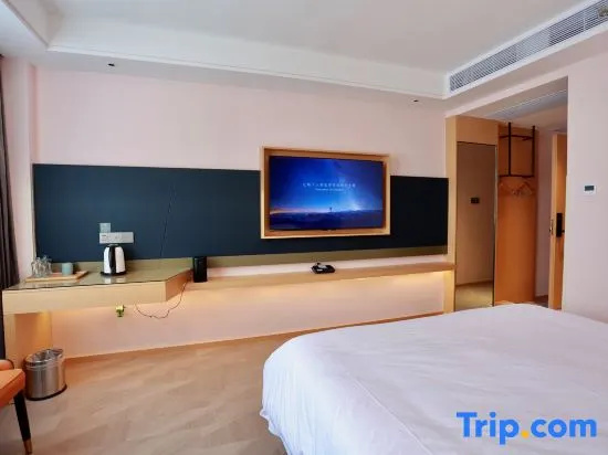 Luxury Double room (full double bed)