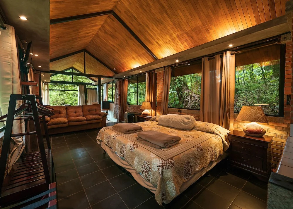 Altura Hotel - фото 7