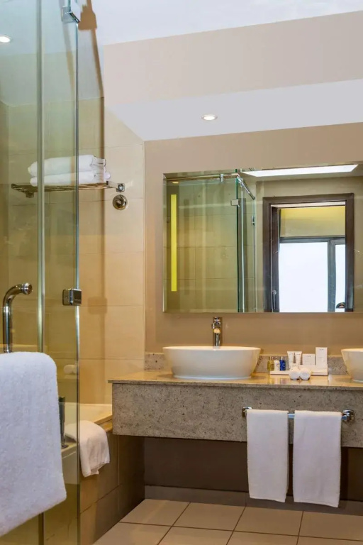 Executive Double room (full double bed)