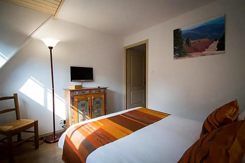 Hotel De La Couronne - Chambres