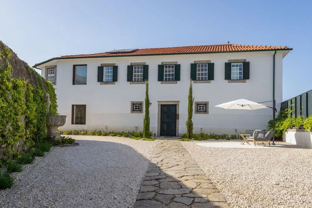 FONTE SANTA Manor House