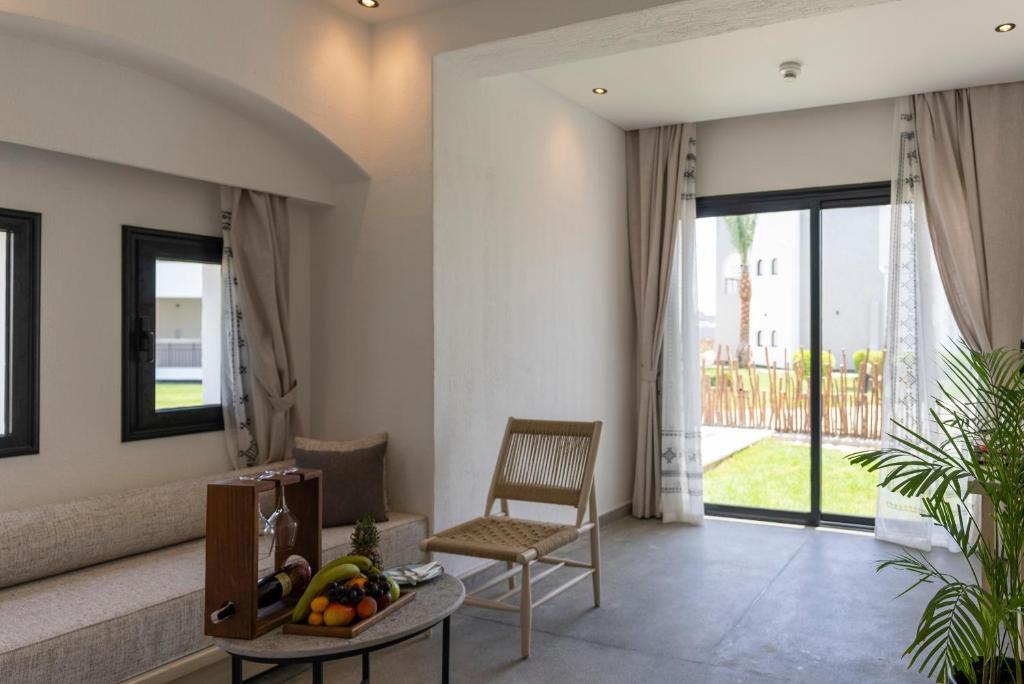 Полулюкс Garden в SUNRISE Tucana Resort