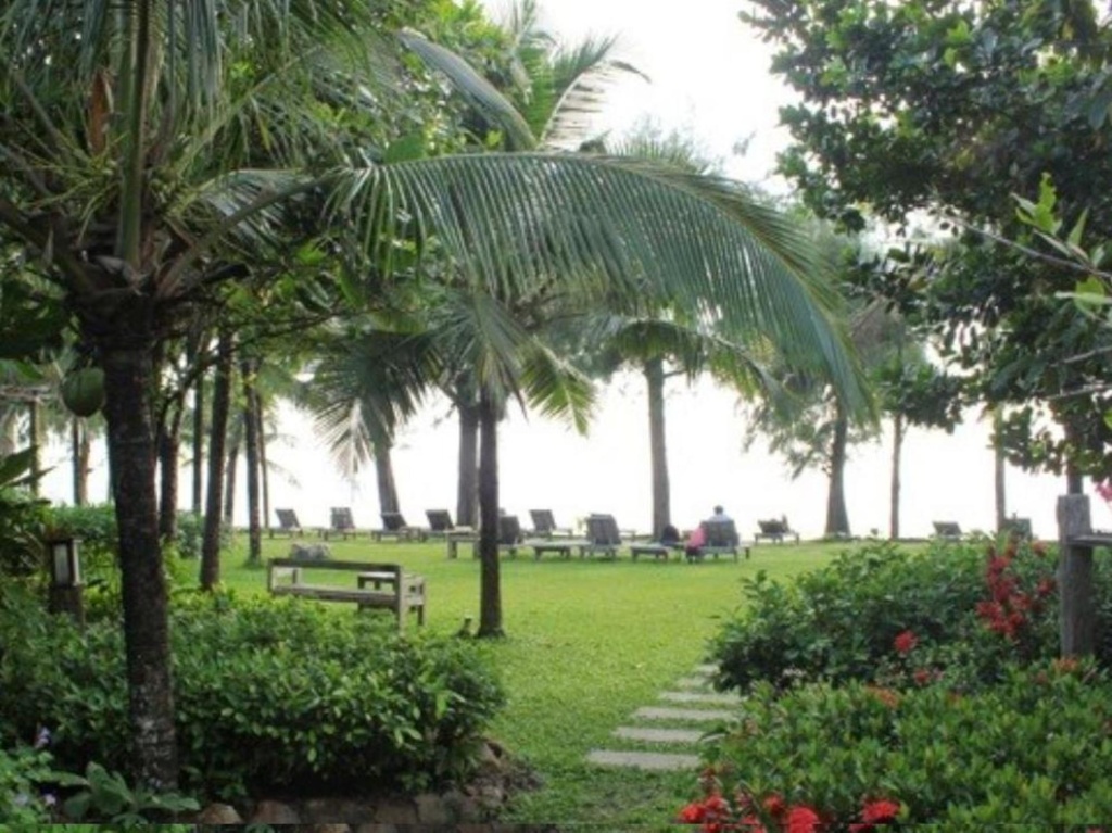 Beach & Waterfront