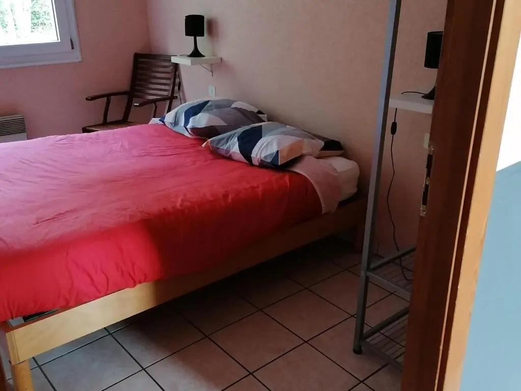 Voir la photo 2 — Gite Spacieux Avec Cheminee, Proche Nature, Accessible Pmr, Ideal Famille Et Motards - Fr-1-589-34