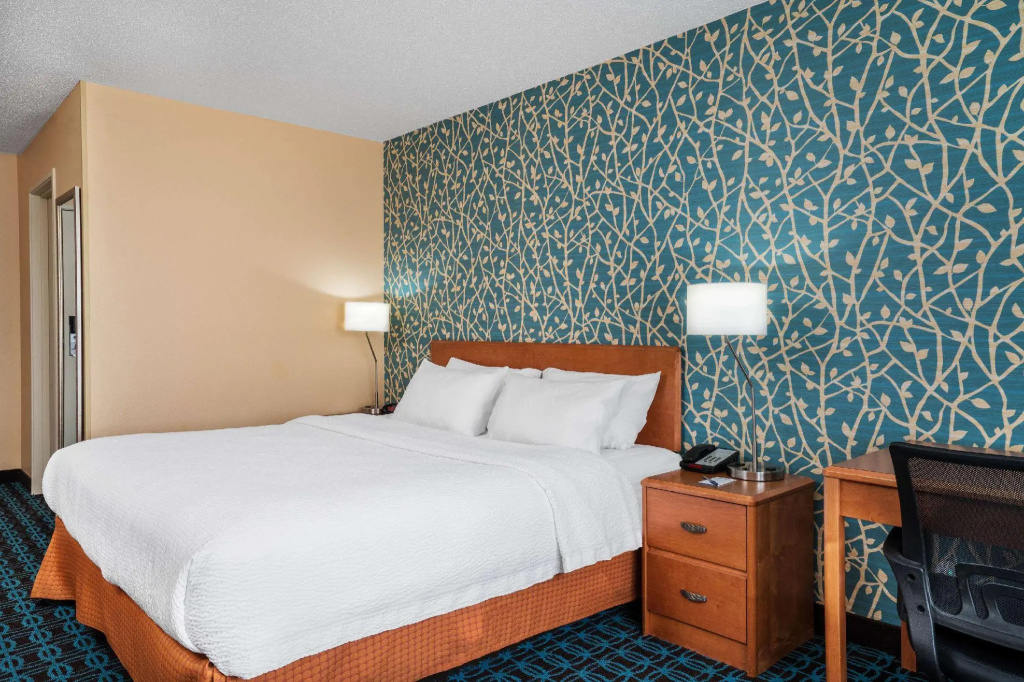 Standard Double room (full double bed)