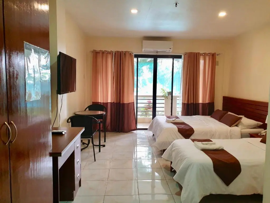 Standard Triple room with balcony