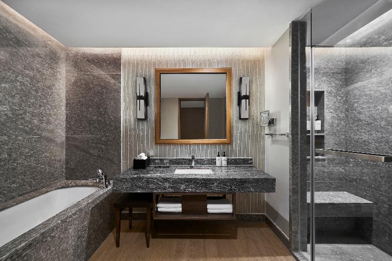 Intercontinental Phu Quoc Long Beach Resort