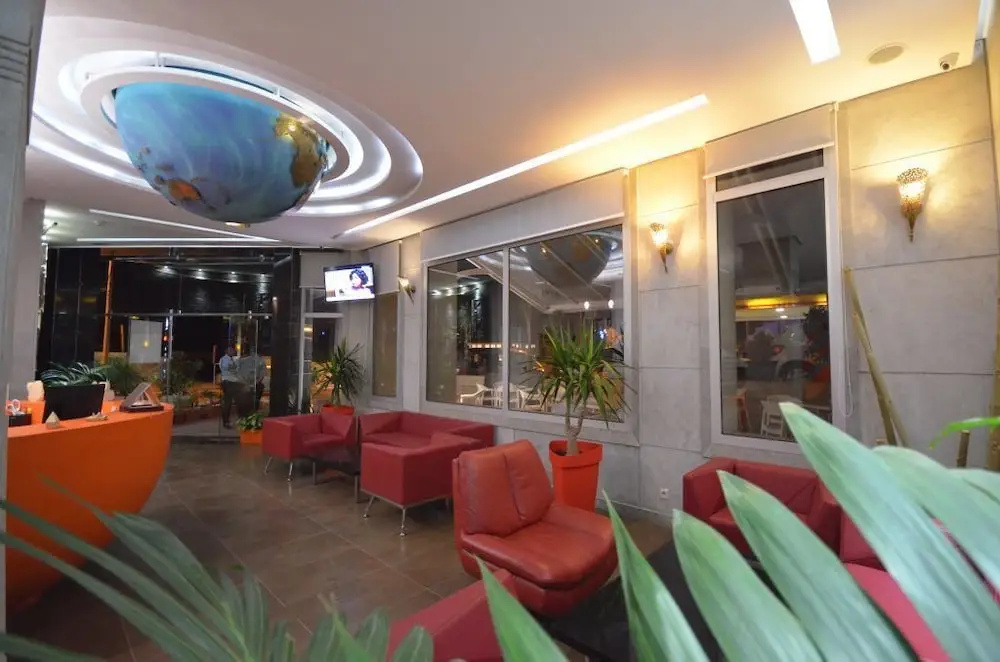 Hotel Pyramides