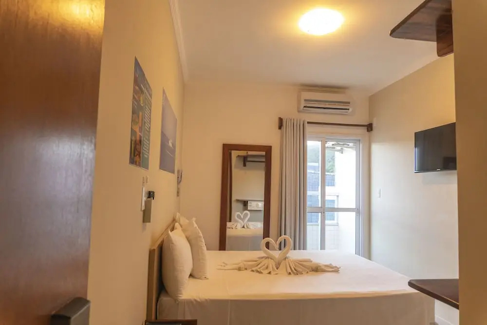 Classic Double room (full double bed)