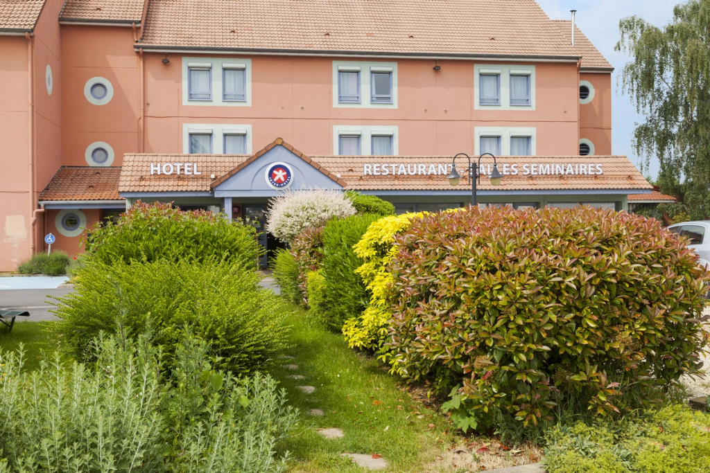 Brit Hotel Confort CAMBRAI